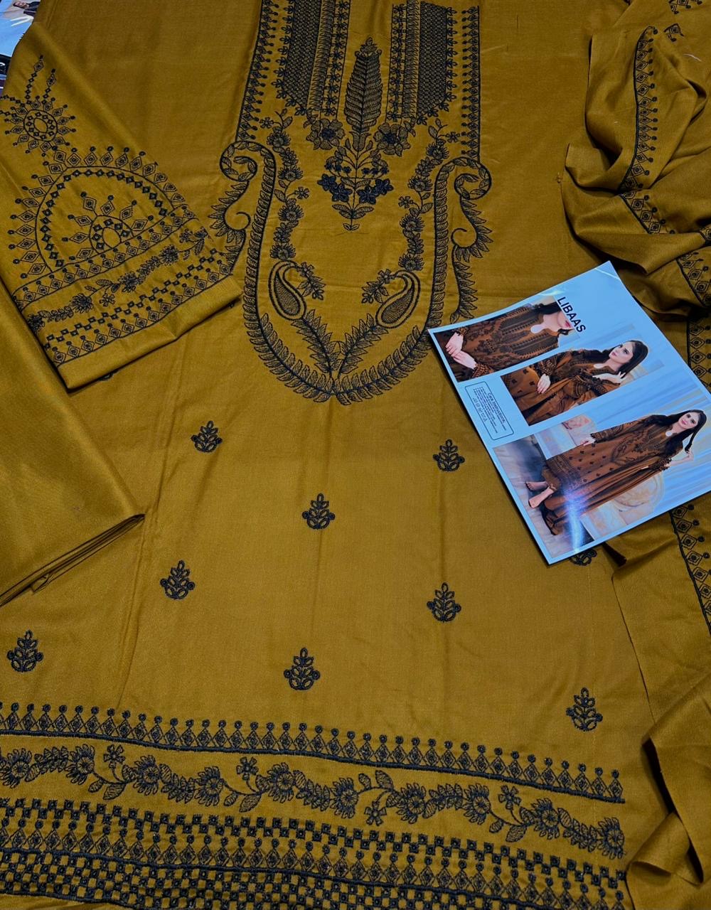 URGE DHANAK EMBROIDERD UNSTICHED 3pc DHANAK EMBROIDERED SHAWL (WA-650)