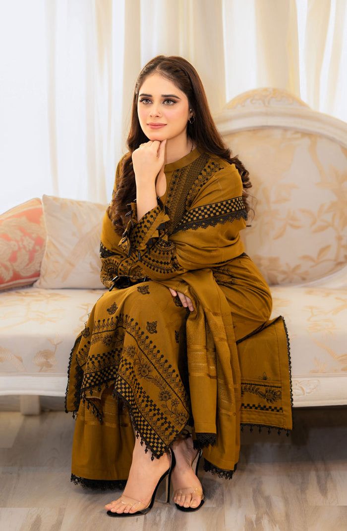 URGE DHANAK EMBROIDERD UNSTICHED 3pc DHANAK EMBROIDERED SHAWL (WA-650)