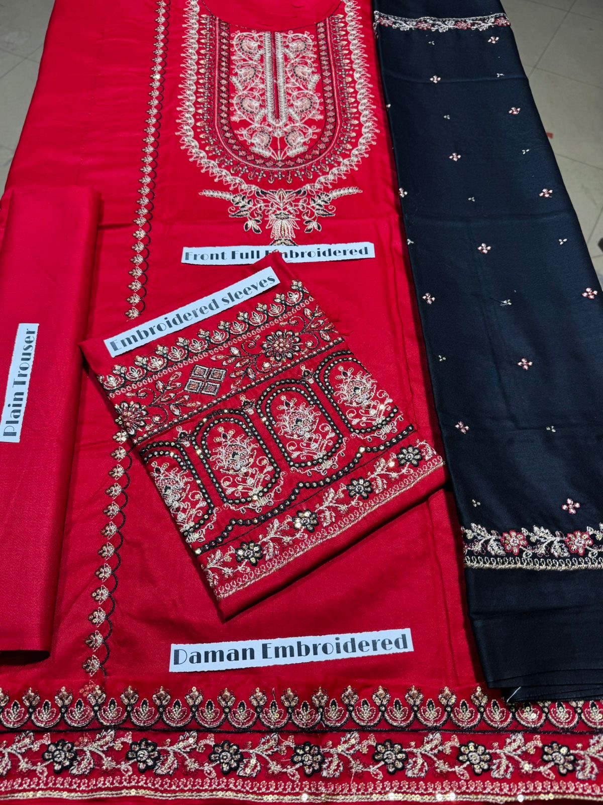“BATIK” MOST DEMANDING ARTICAL DHANAK EMBROIDERD UNSTICH 3PC IS NOW AVAILABLE (WA-890)
