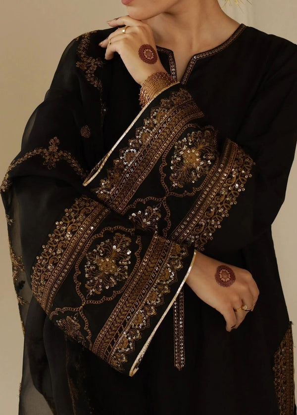 DYOT-BLACK-GOLD-EMBROIDERD LAWN 3PC (WA_5645)
