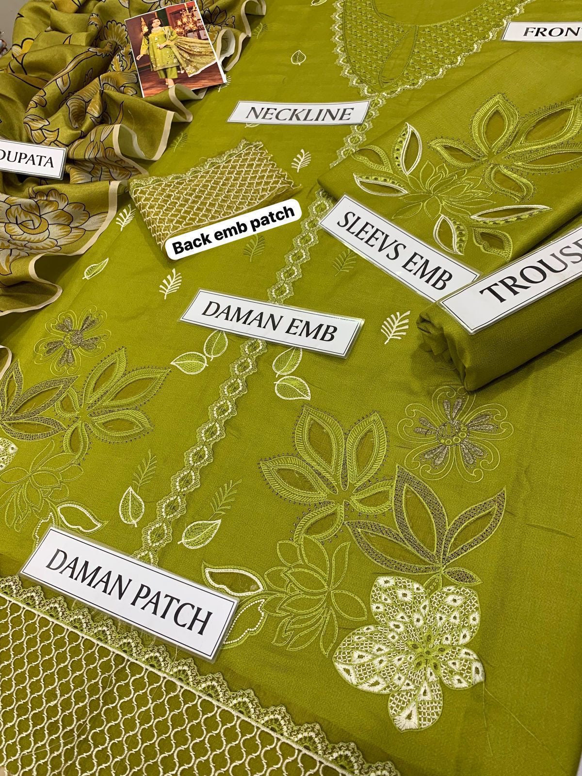 SHE EDGE EMBROIDERD LAWN UNSTICH 3PC (WA-640)