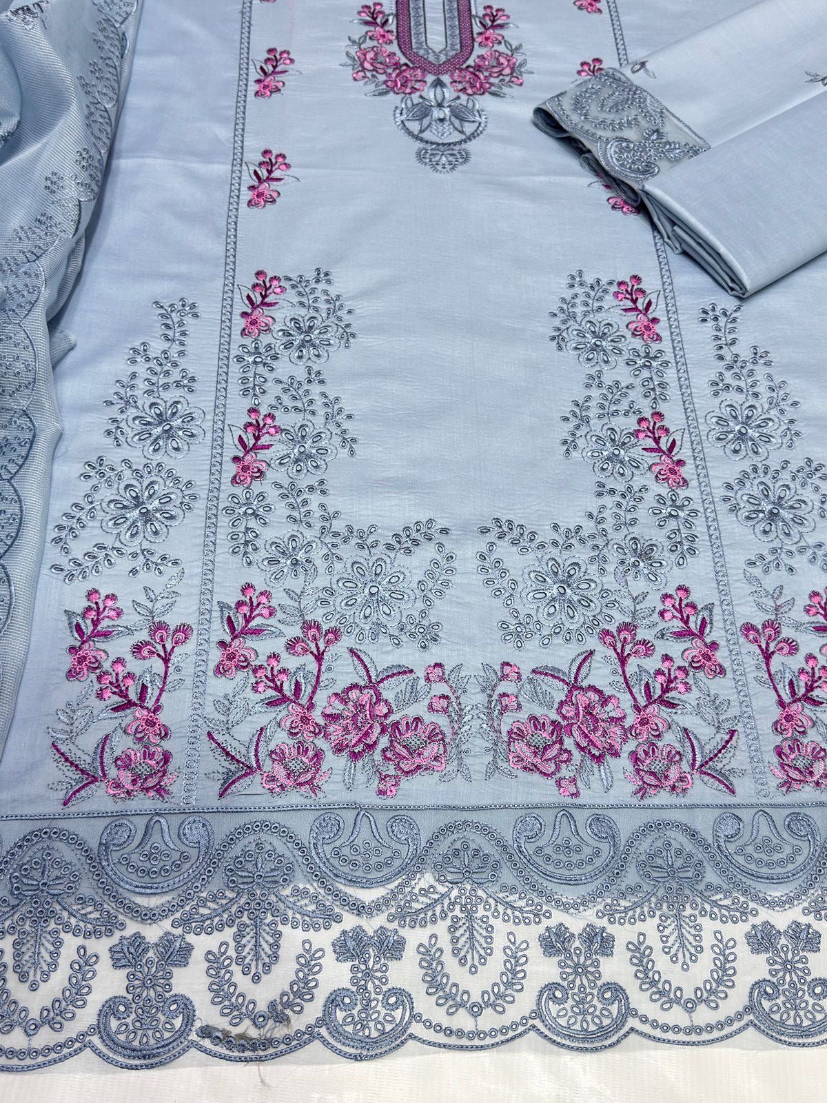 MUSHQ EMBROIDERD LAWN UNSTICH 3PC (WA-118)