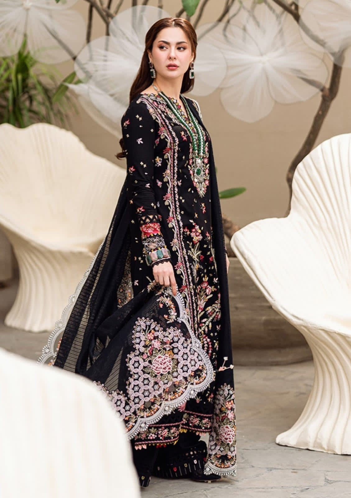 HANNAH- QALAMKAR LUXURY EMBROIDERD LAWN UNSTICH 3PC (WA-563)