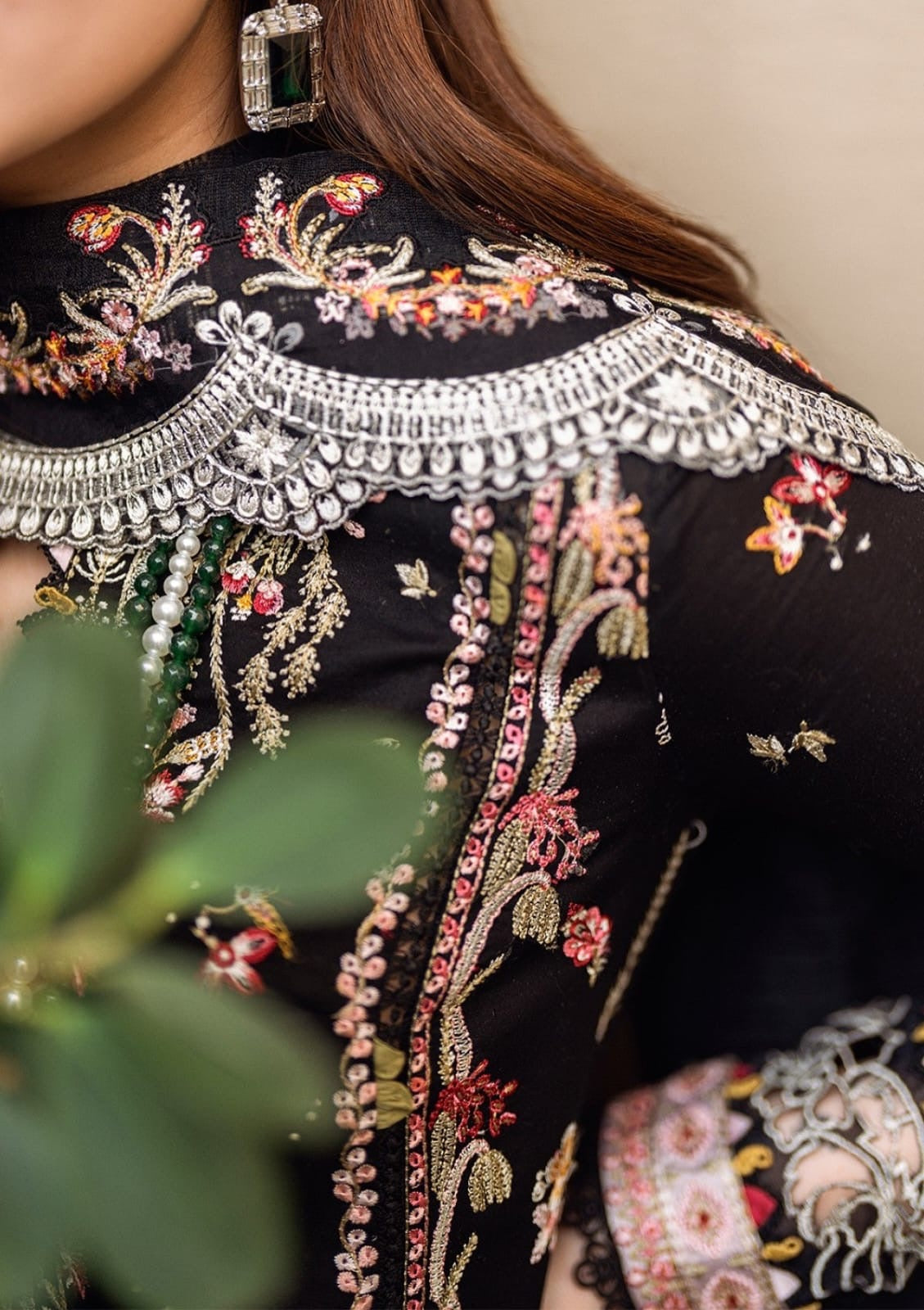 HANNAH- QALAMKAR LUXURY EMBROIDERD LAWN UNSTICH 3PC (WA-563)