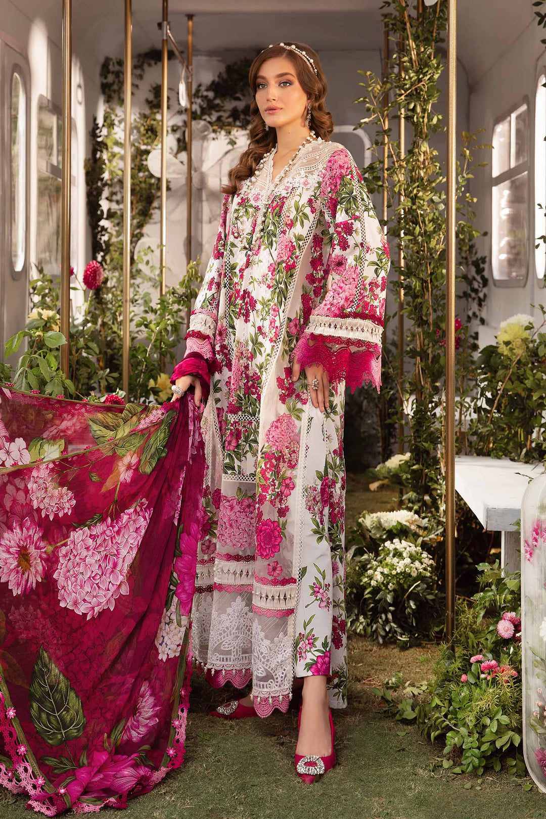 Maria B SL-2102 Embroidered Lawn Print 3pc (Unstiched)