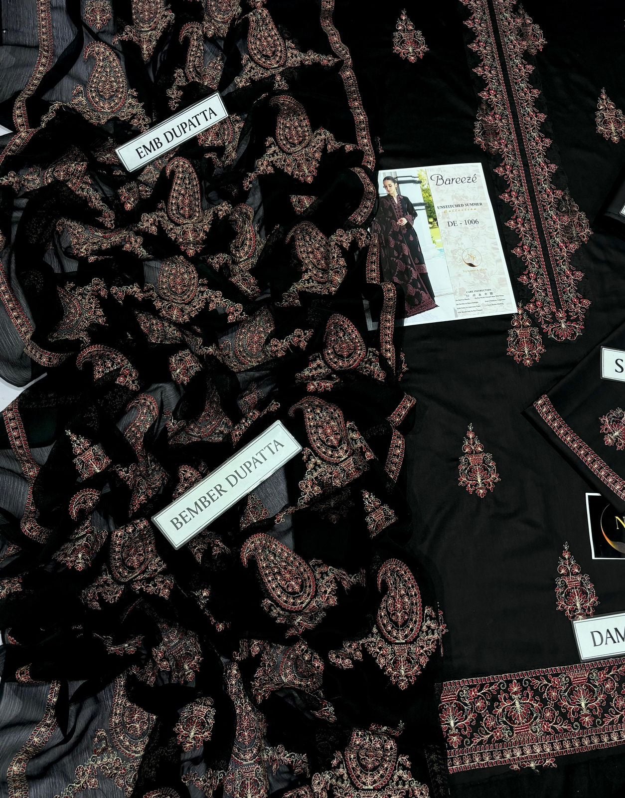 MOST DEMANDING ARTICAL BAREEZE EMBROIDERD LAWN UNSTICH 3PC (WA-630)